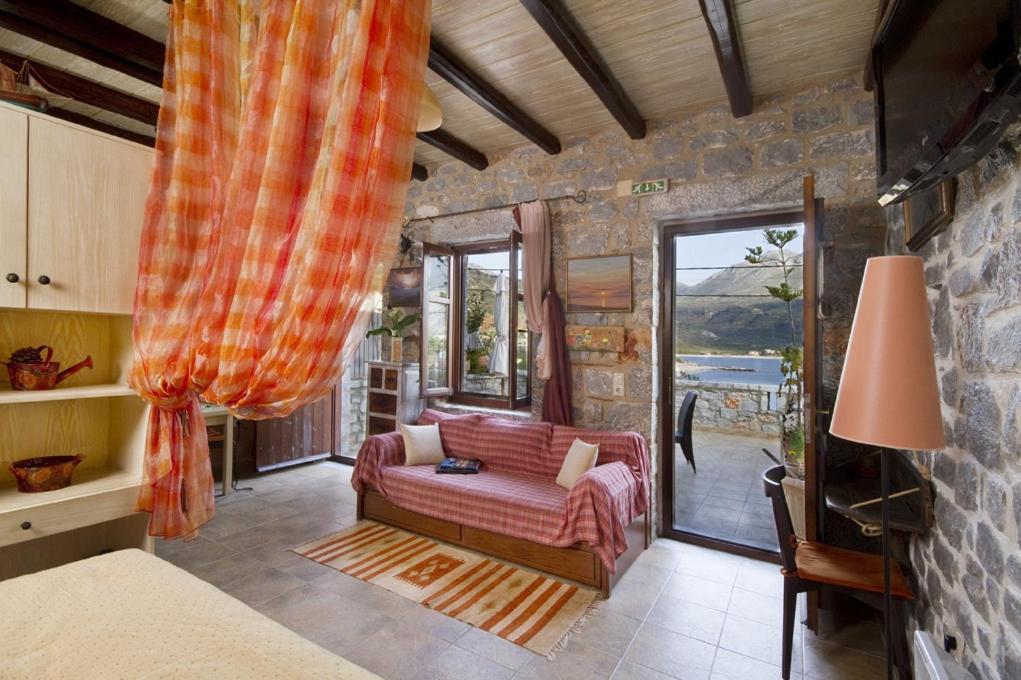 Karavostásion Elixirion Guest House מראה חיצוני תמונה
