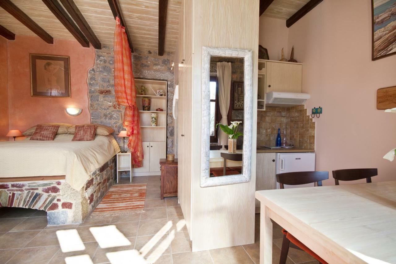 Karavostásion Elixirion Guest House מראה חיצוני תמונה