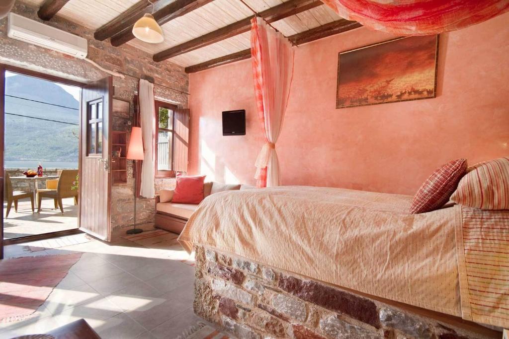 Karavostásion Elixirion Guest House חדר תמונה